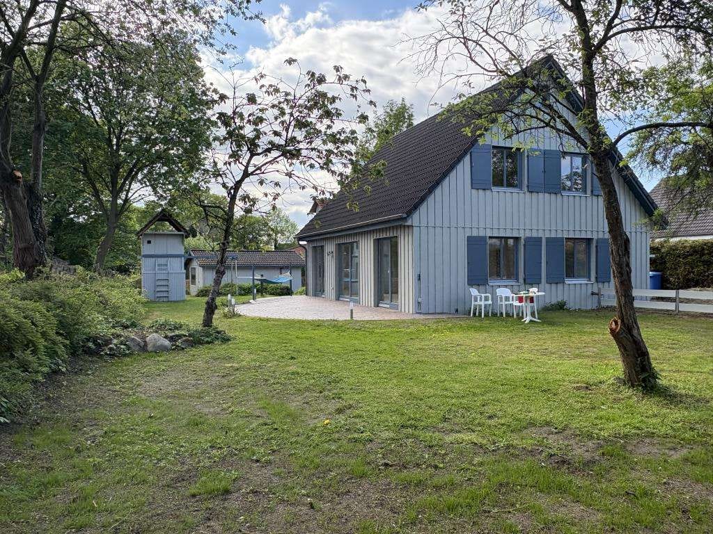 Immobilie in Pronstorf -   4 Schlafzimmer, 2 Bäder, Platz genug und bezugsfertig!  - Bild 0