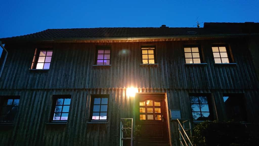 Immobilie in Nörten-Hardenberg - Fachwerk-Idyll für Familien: Modernisiertes Haus mit geschützter Terrassen-Oase - Bild 0