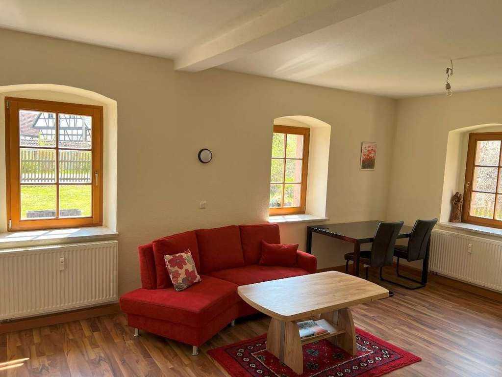 Immobilie in Remse - Ansprechende 4-Zimmer-Wohnung im Bauernhaus in Remse-Kertzsch - Bild 1