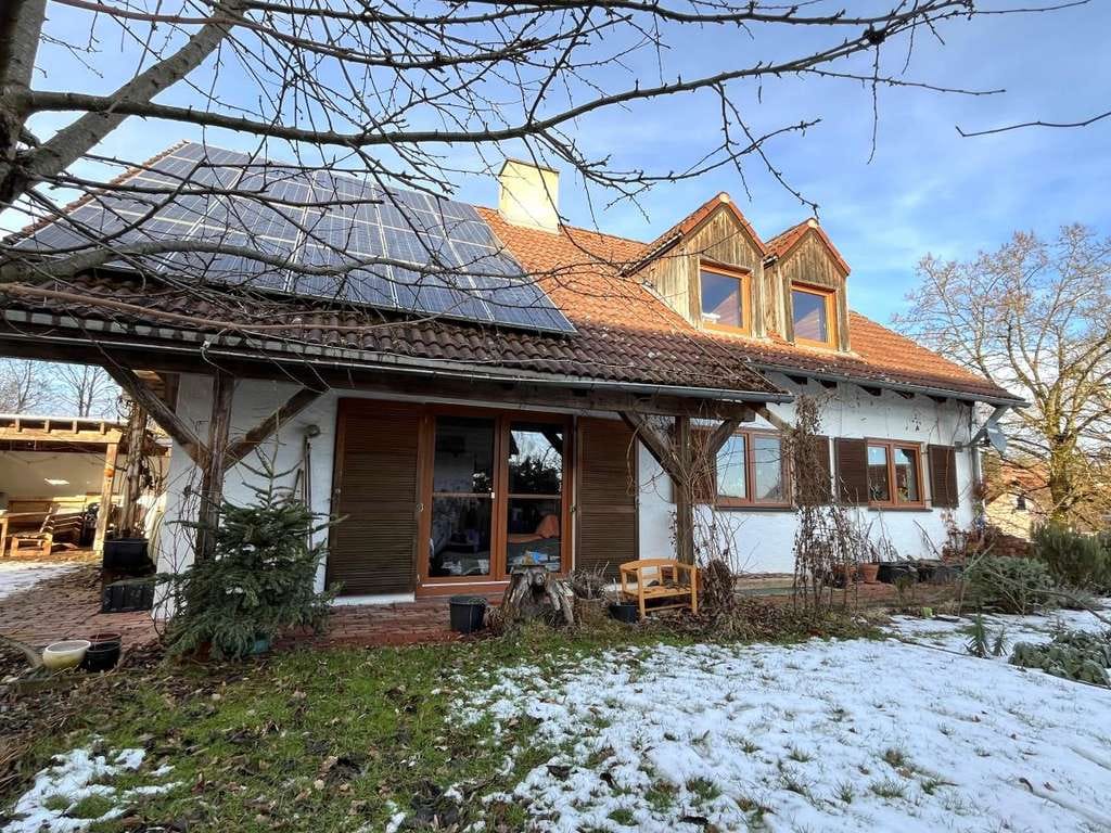 Immobilie in Haag an der Amper - Charmantes Einfamilienhaus mit Weitblick ins Grüne - Bild 0