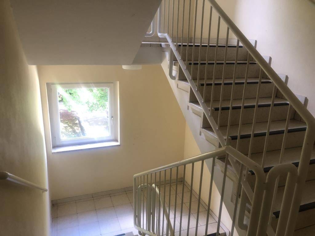Immobilie in Ahrensburg - *Courtagefrei* Vermietete Dachgeschosswohnung mit 2 Balkonen ! - Bild 2