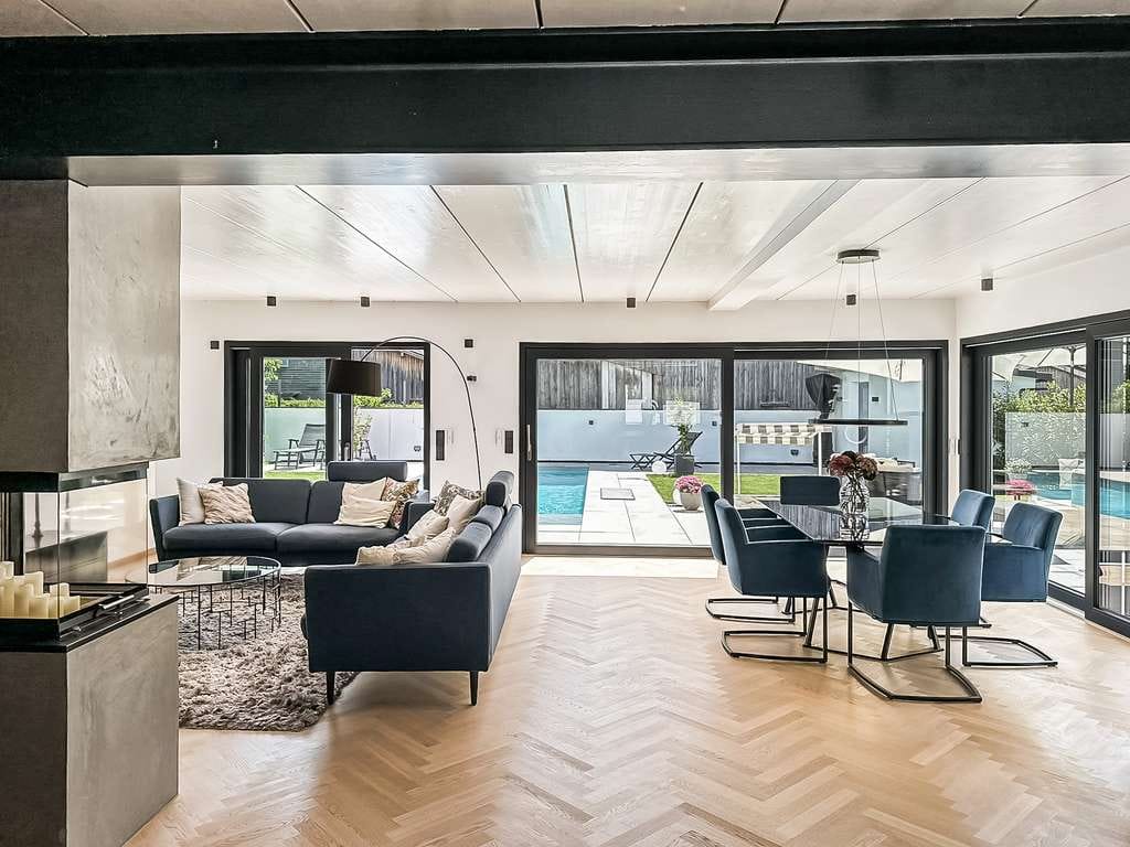 Immobilie in Andechs - Großzügige DHH mit 9 m Pool & Südwest-Garten – ruhig gelegen, provisionsfrei - Bild 2