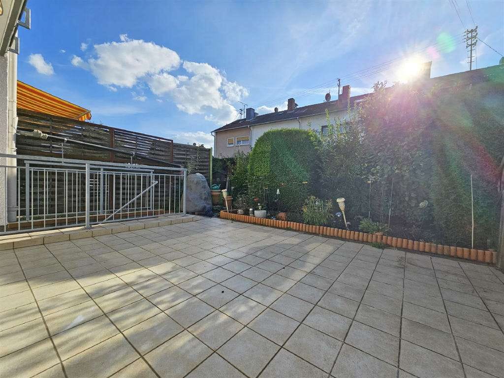 Immobilie in Oestrich-Winkel - Tolles Einfamilienhaus mit Terrasse und ideal ausgerichtetem Garten - Bild 4