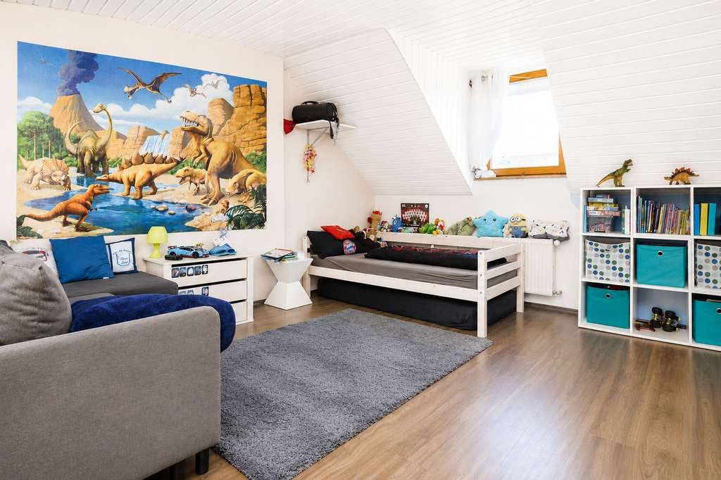 Immobilie in Essenbach - Großzügiges Einfamilienhaus mit Einliegerwohnung, Außenpool & modernem Energiekonzept - Bild 4