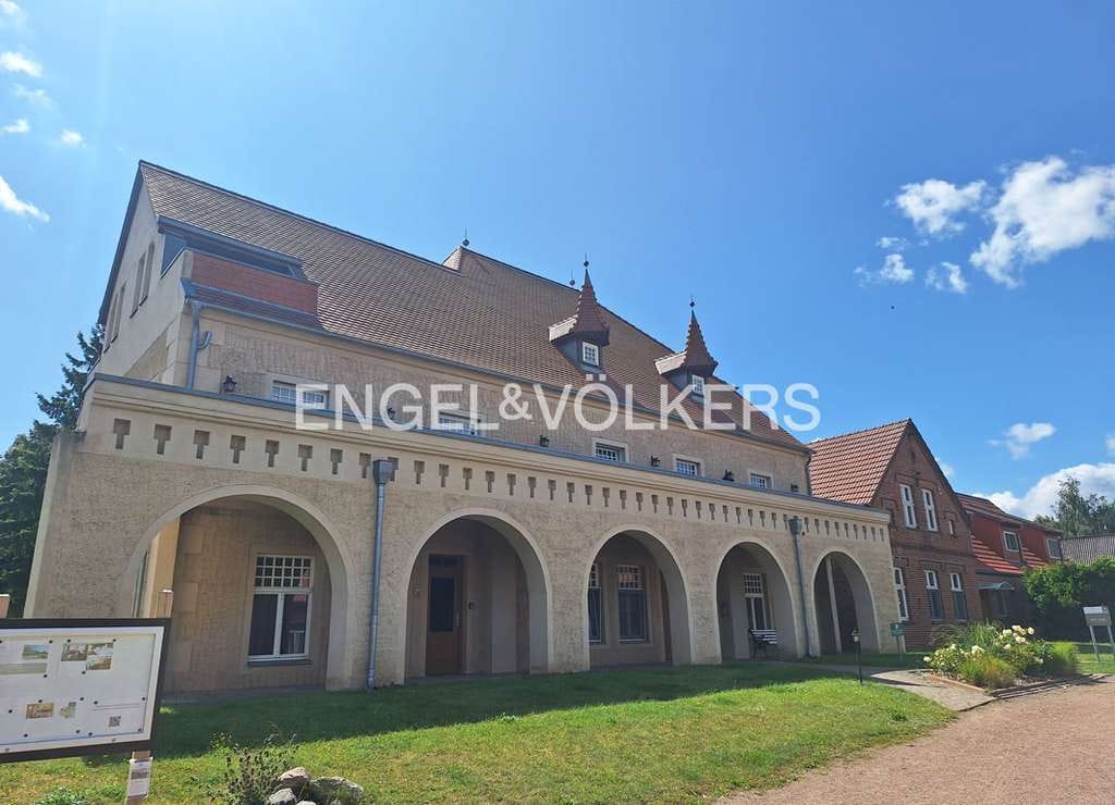 Immobilie in Stolpe auf Usedom - Stilvolle Ferienwohnung mit Charme im Westflügel des Schloss Stolpe - Bild 2