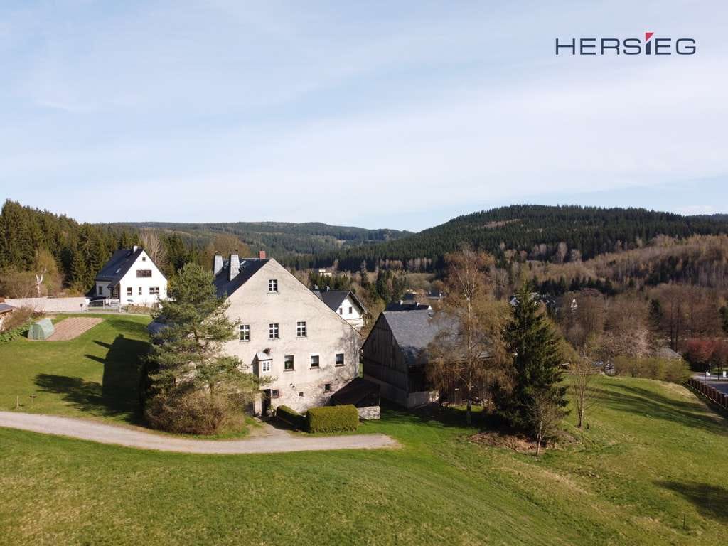 Immobilie in Breitenbrunn/Erzgebirge - Charmantes Bauernhaus mit Scheune und großem Grundstück - Bild 1