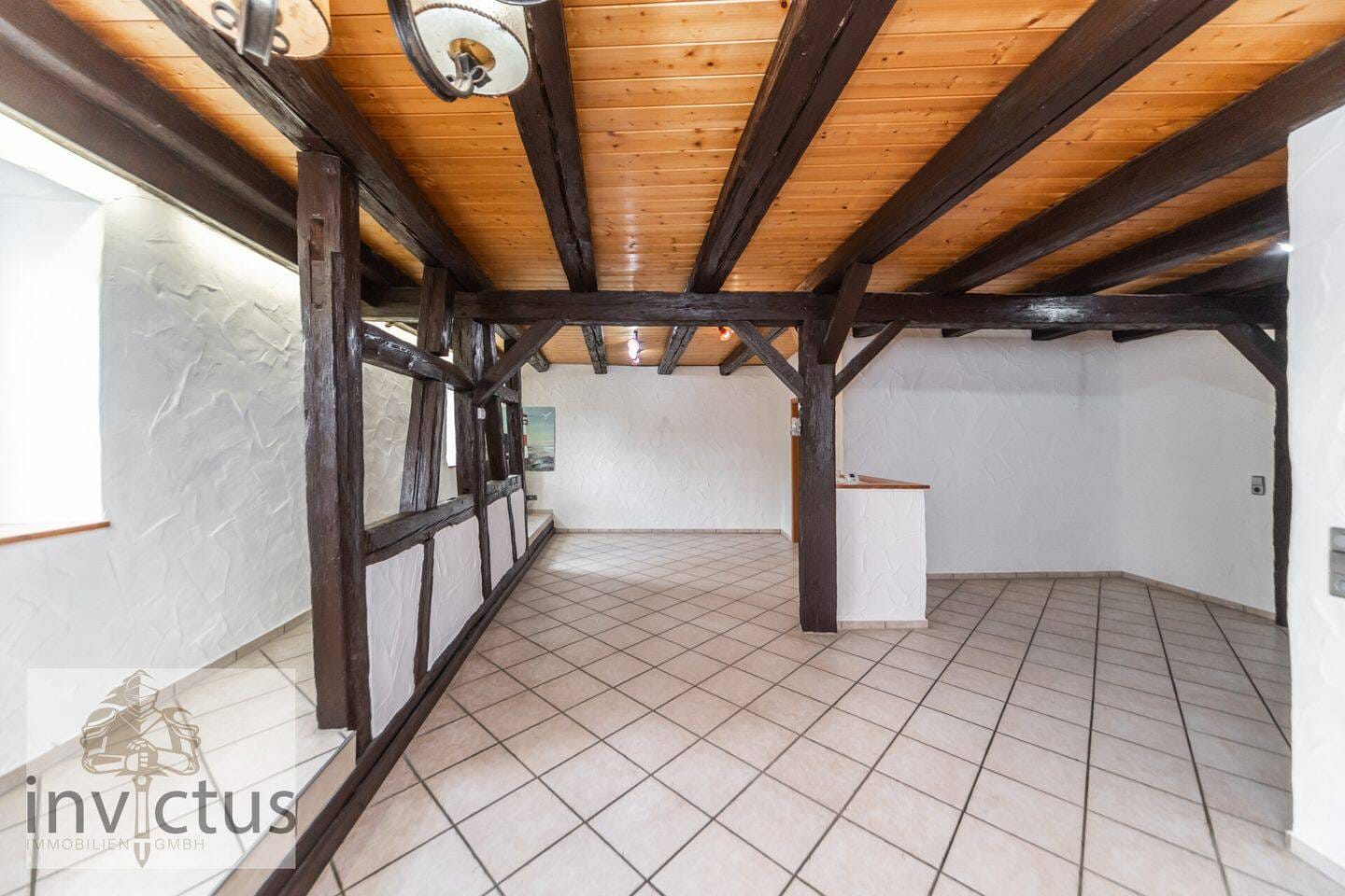 Immobilie in Bad Wimpfen - Ein Altbaujuwel in der Stadtmauer – Wohnen mit Geschichte und Komfort in Bad Wimpfen - Bild 2