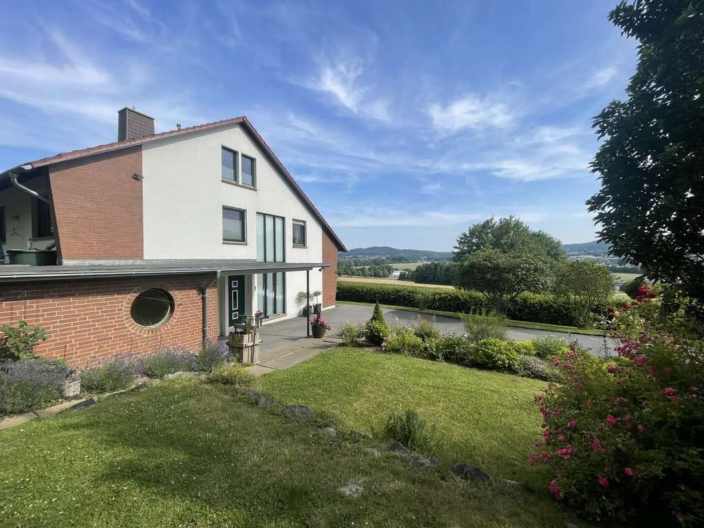 Immobilie in Georgsmarienhütte - Gepflegtes Einfamilienhaus mit traumhaftem Blick in Georgsmarienhütte - Bild 2