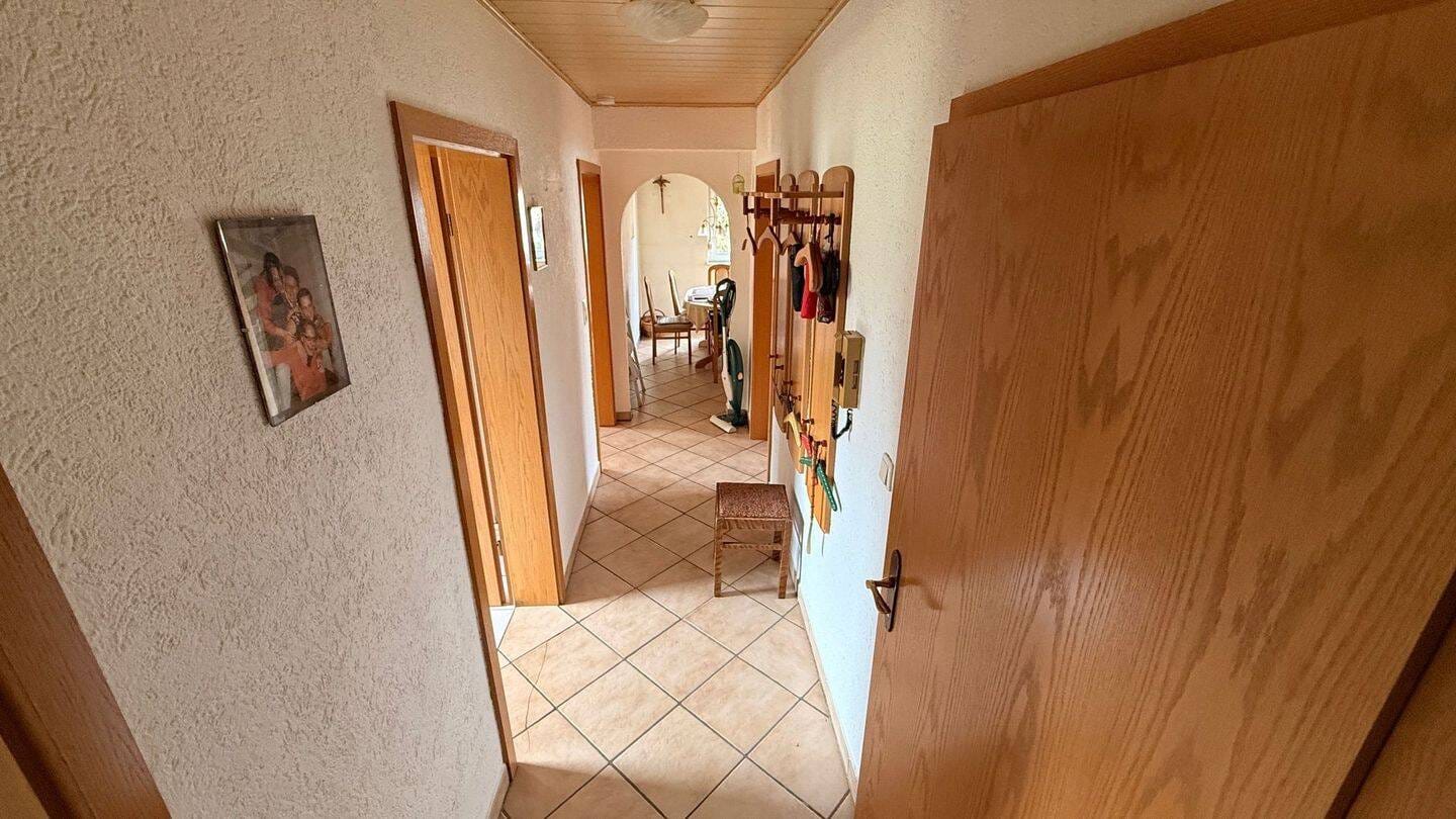 Immobilie in Forchheim - Renovierungsbedürftige Gartenwohnung mit Erbpacht - Bild 4