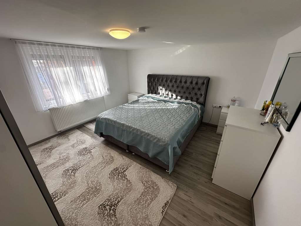 Immobilie in Oberndorf am Neckar - Viel Raum fürs Familienleben – Saniertes Einfamilienhaus mit Garten und Ausbaureserve - Bild 3