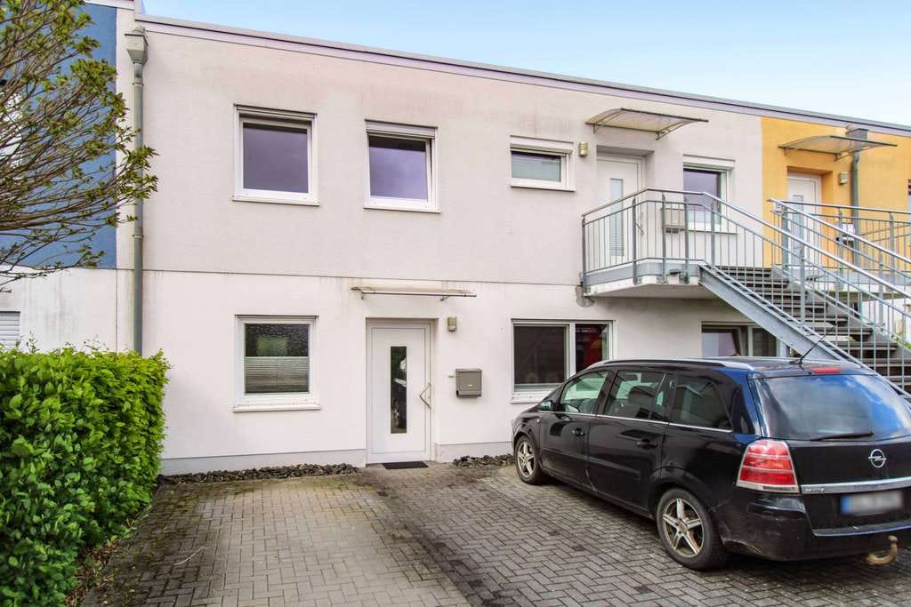 Immobilie in Haiger - Wohnen mit Gartenidylle – charmante Erdgeschosswohnung mit Potenzial in ruhiger Lage von Haiger - Bild 0