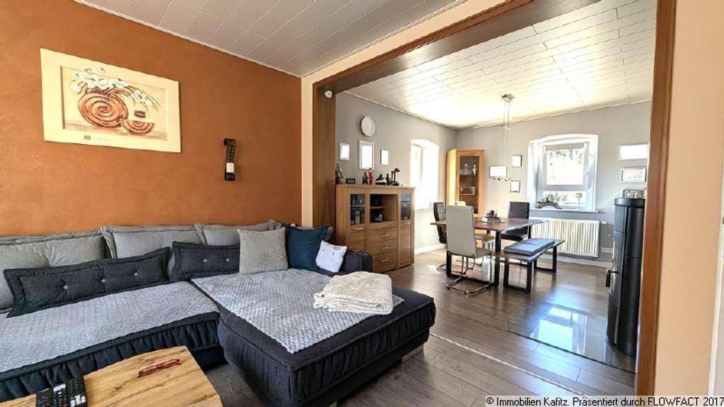 Immobilie in Schallodenbach - Saniertes Einfamilienhaus – Ideal für die Familie - Bild 1