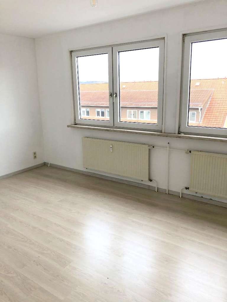 Immobilie in Chemnitz - Helle Dachgeschosswohnung mit Stellplatz in Chemnitz/Reichenbrand - Bild 2