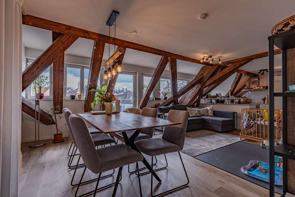 Immobilie in Baindt - Elegantes Wohnen im Herzen historischer Architektur - Bild 3
