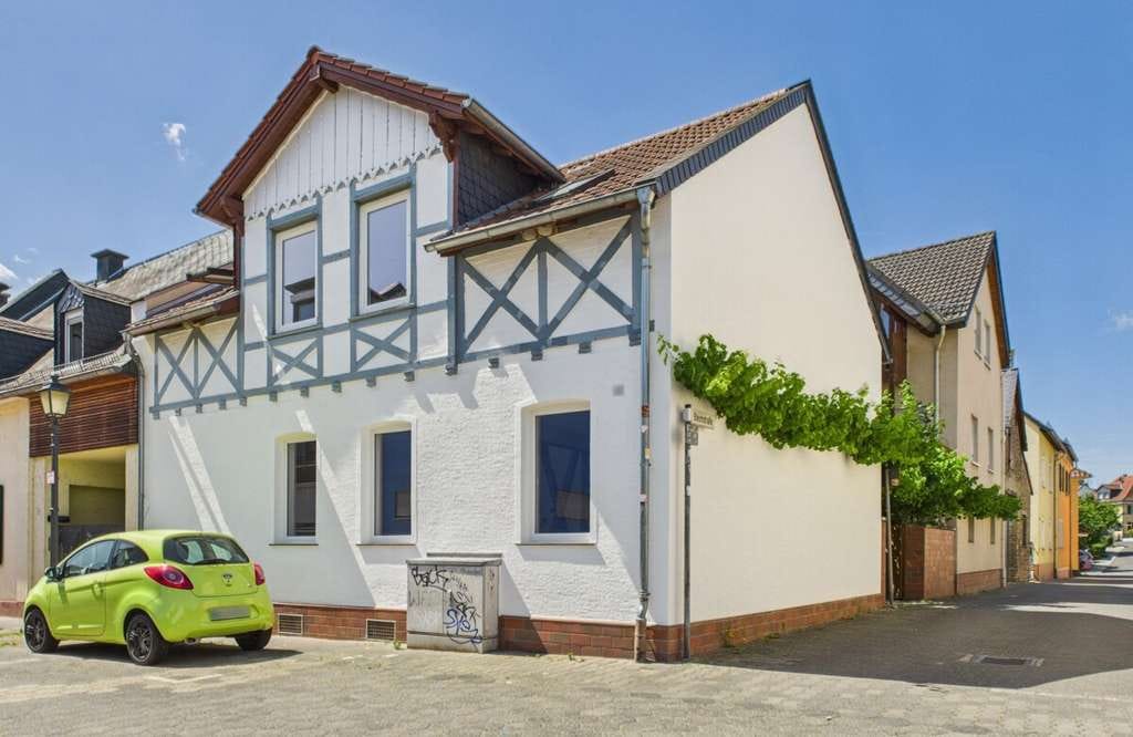 Immobilie in Eltville am Rhein - Eltville Zentrum: Zwei Häuser – viel Platz für Familien oder starke Kapitalanlage - Bild 0