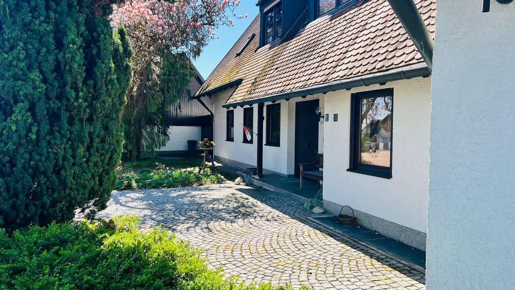 Immobilie in Marzling - GROßZÜGIGKEIT, ELEGANZ & CHARME!!! Architektenhaus mit unverwechselbarer Persönlichkeit - Bild 1
