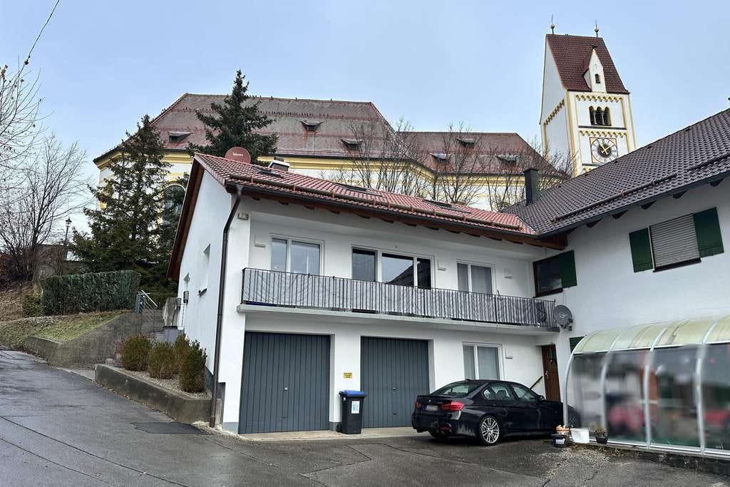 Immobilie in Denklingen - Idyllisches Zuhause mit Einliegerwohnung - Bild 0