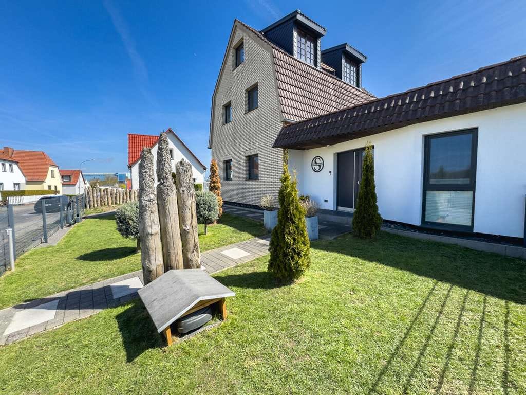 Immobilie in Stralsund - 180 m² Einfamilienhaus // Garten, Garage // Durchdachte, moderne Ausstattung // Wallbox - Bild 2
