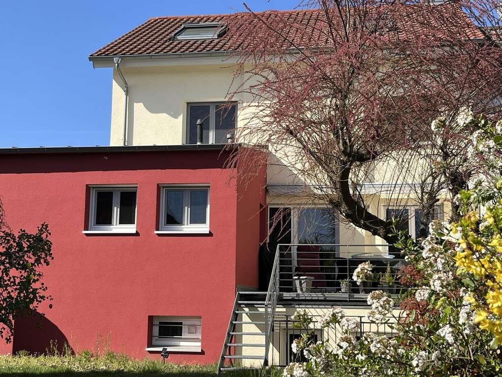 Immobilie in Lorsch - Einfamilienhaus (DHH) in Lorsch mit viel Platz und schönem Garten - provisionsfrei - Bild 0