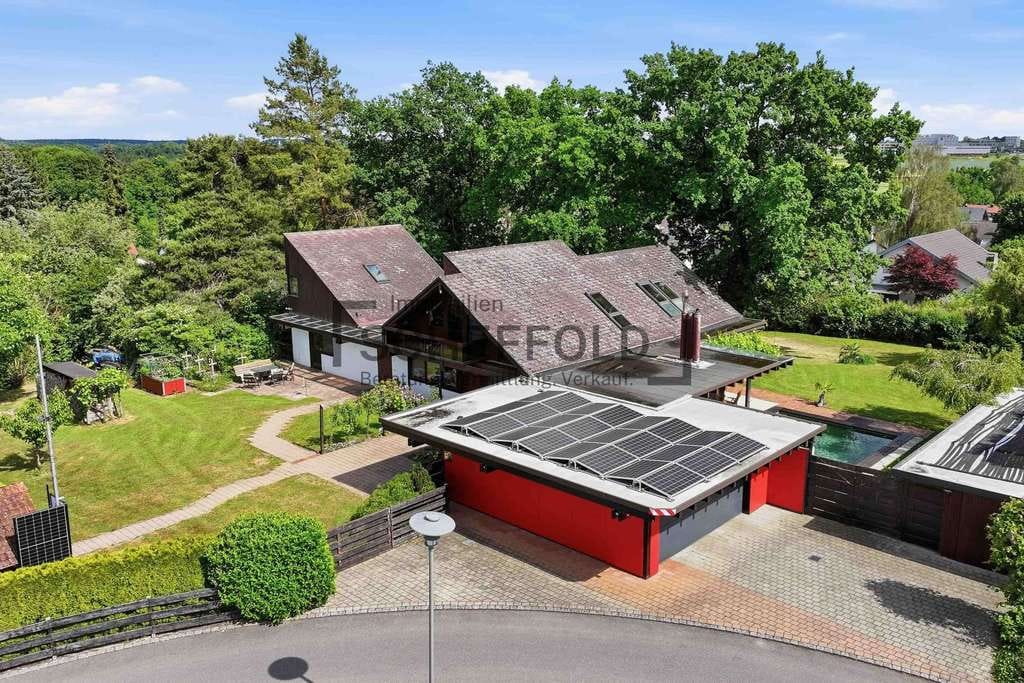 Immobilie in Warthausen - Privates Parkanwesen! Zweifamilienhaus bei Biberach mit 2 Wohneinheiten, Pool und Bauplatz optional - Bild 2