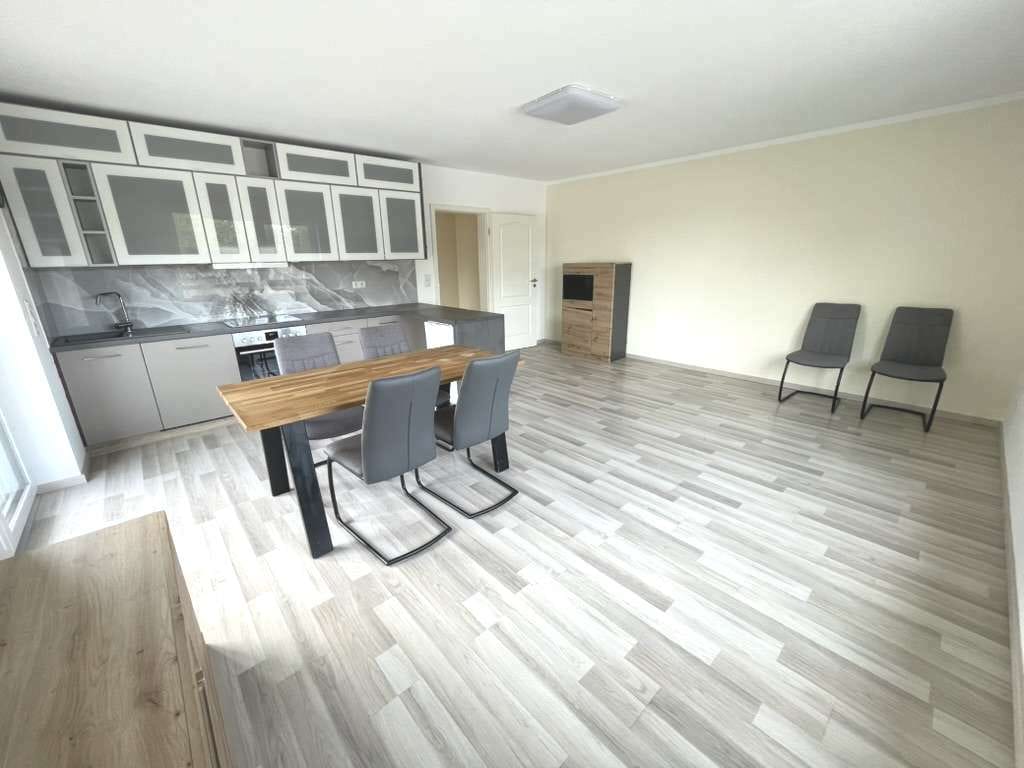 Immobilie in Altlußheim - 2018 neu erbaute 3- Zimmerwohnung mit Balkon und 2 Stellplätzen - Bild 4