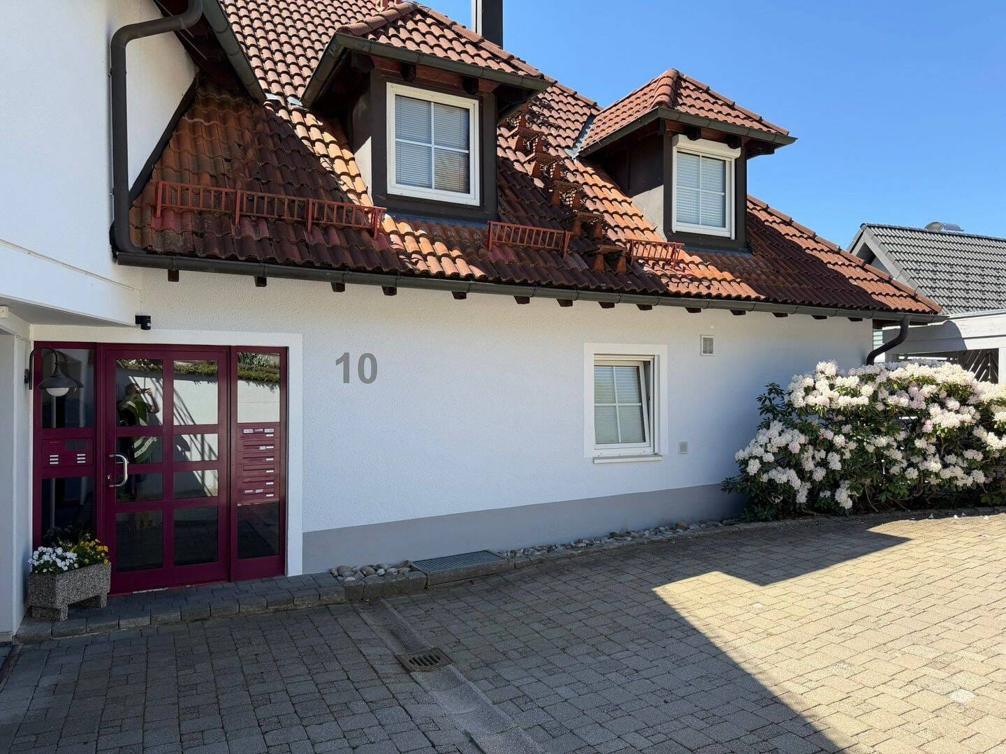Immobilie in Unterkirnach - Zwei Zimmer, zwei Bäder und eine große Terrasse in sonniger Lage - Bild 1