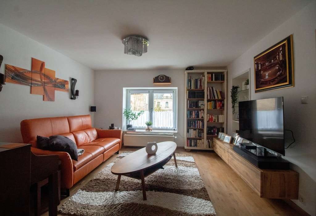 Immobilie in Weibern - Saniertes Tuffsteinhaus mit Charme - Wohnkomfort und Ausbaupotenzial in Weibern - Bild 1