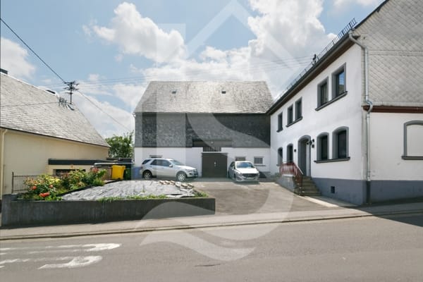 Immobilie in Mastershausen - MASTERHAUSEN: Renoviertes BAUERNHAUS mit 245 m² Nutzfläche + Scheune - Bild 2