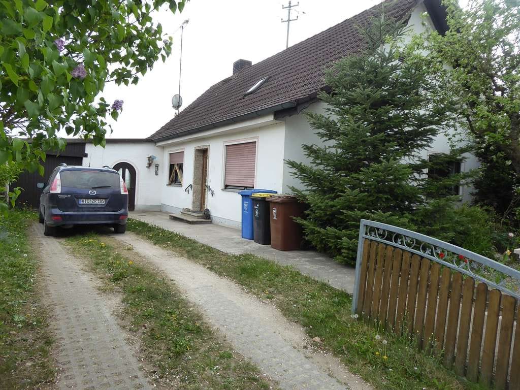 Immobilie in Inchenhofen - Charmantes Einfamilienwohnhaus mit Garage - Bild 0