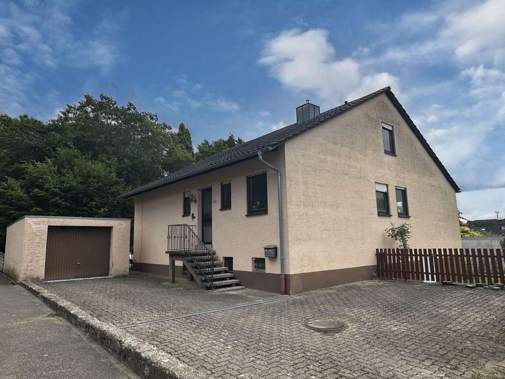 Immobilie in Freckenfeld - Familienfreundliches Wohnen in Freckenfeld - Haus mit großem Garten



 - Bild 0