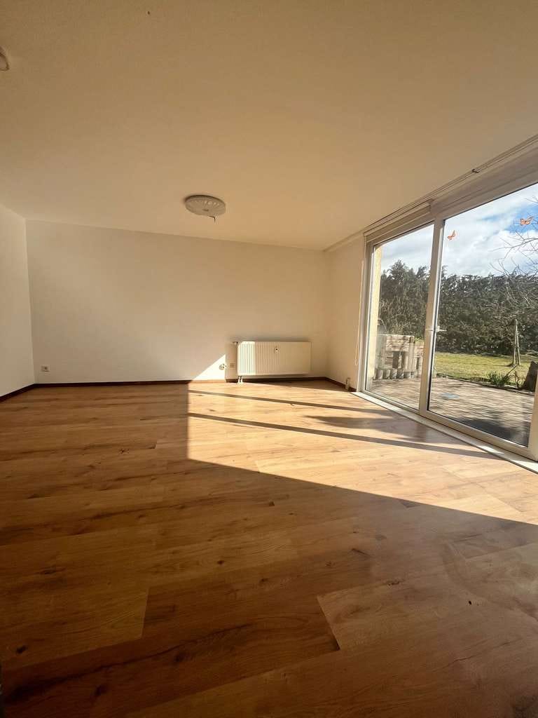 Immobilie in Rehfelde - Sofort verfügbar: Erdgeschosswohnung mit Terrasse nahe Strausberg - Bild 0