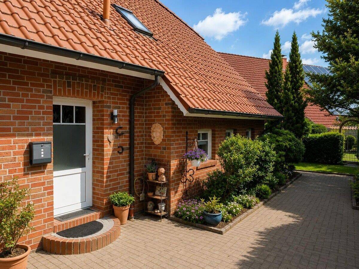 Immobilie in Großefehn - Großzügiges Wohnhaus mit Einliegerwohnung in ruhiger Sackgassenlage - Bild 1