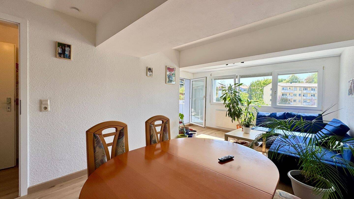 Immobilie in Konstanz - Sî | Sonnige Zwei-Zimmer-Wohnung mit Südbalkon und Garage in Uni-Nähe - Bild 2