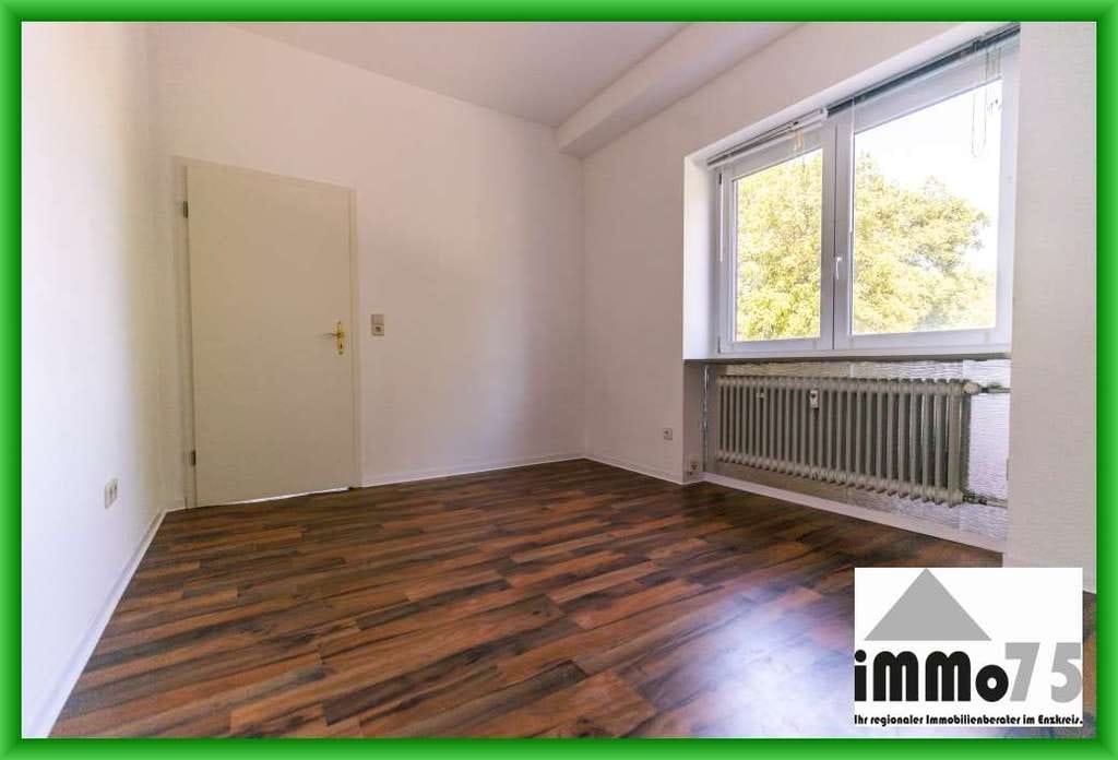 Immobilie in Schömberg - einziehen, vermieten oder Urlaubsresidenz: modernisierte 2-Zimmer-Wohnung mit Blick ins Grüne - Bild 3