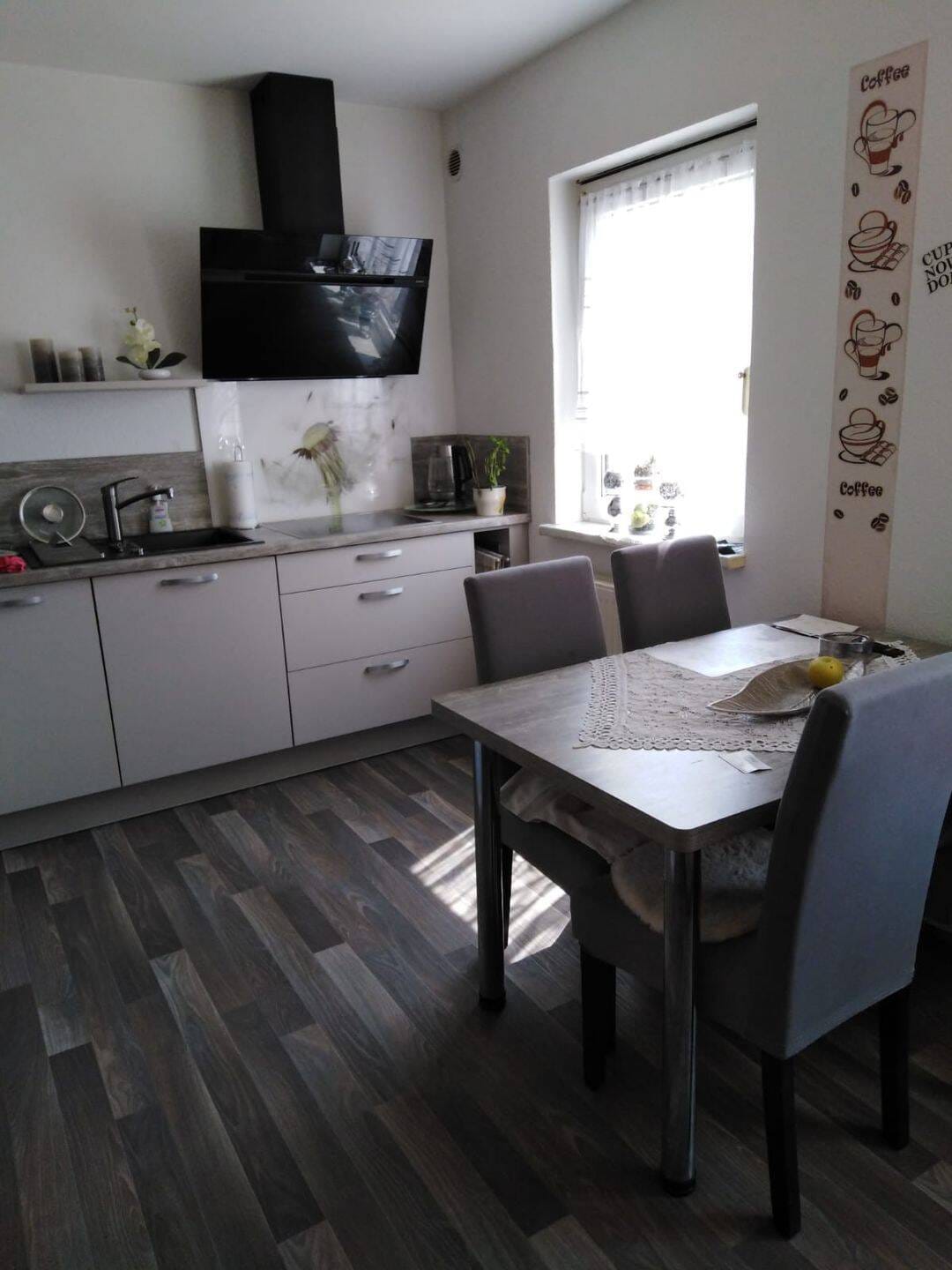 Immobilie in Wolmirstedt - Einfamilienhaus mit Pool am Waldrand - Bild 2