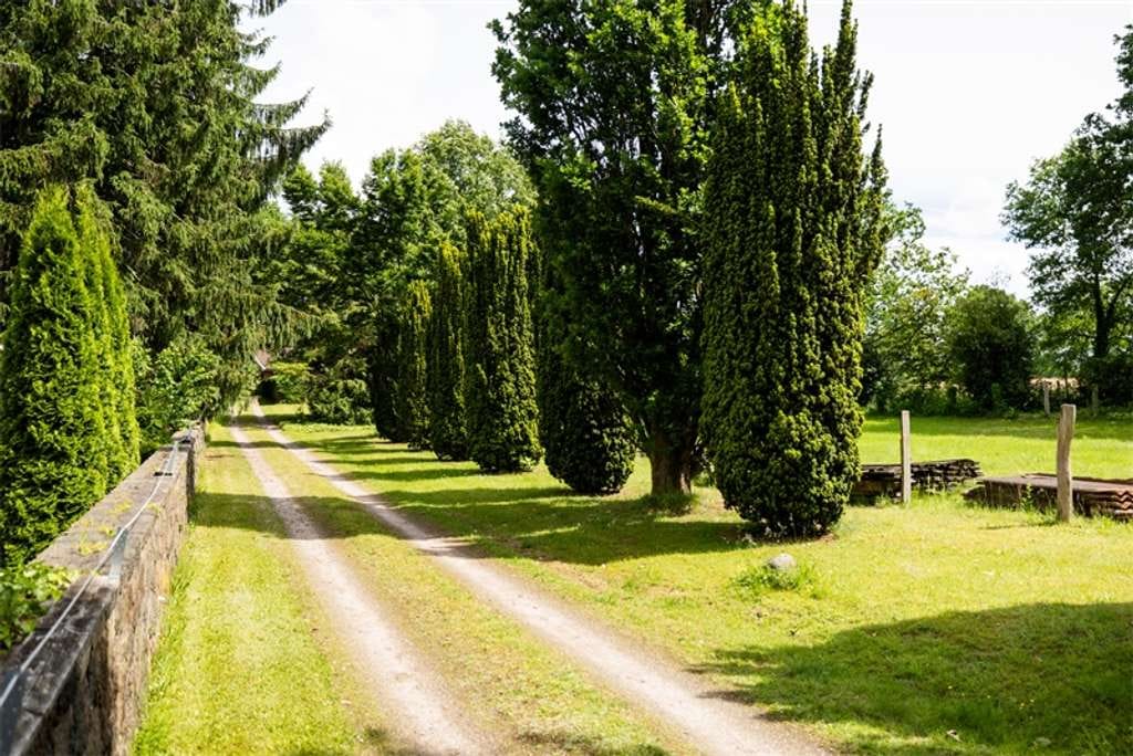 Immobilie in Gödenstorf - Landsitz nahe Luhmühlen: auf Parkgrundstück mit Bauplatz und Weideflächen in der Lüneburger Heide - Bild 1