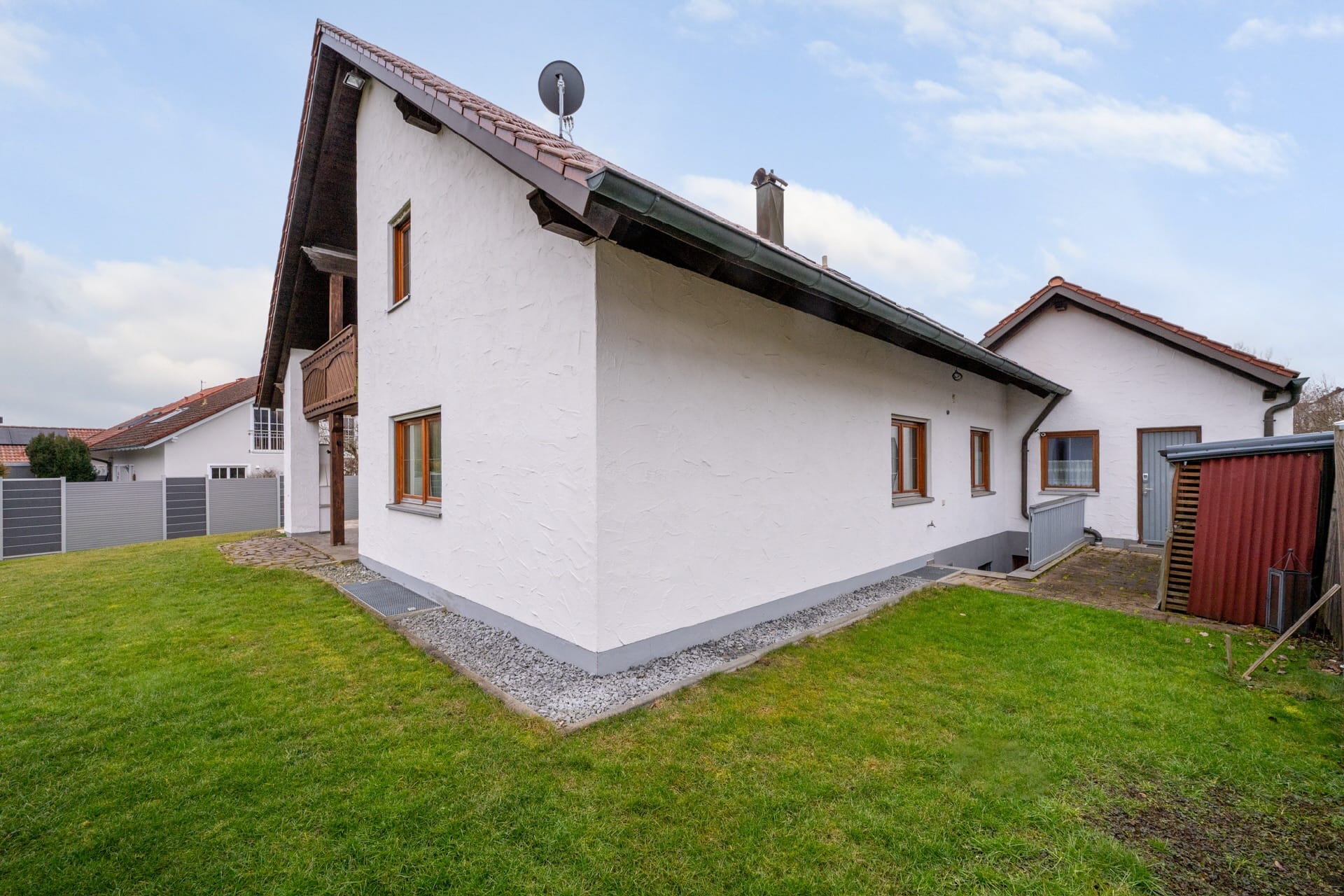 Immobilie in Gerolsbach - AIGNER - Raumwunder in Gerolsbach - Großzügiger Garten mit traumhaftem Weitblick! - Bild 1