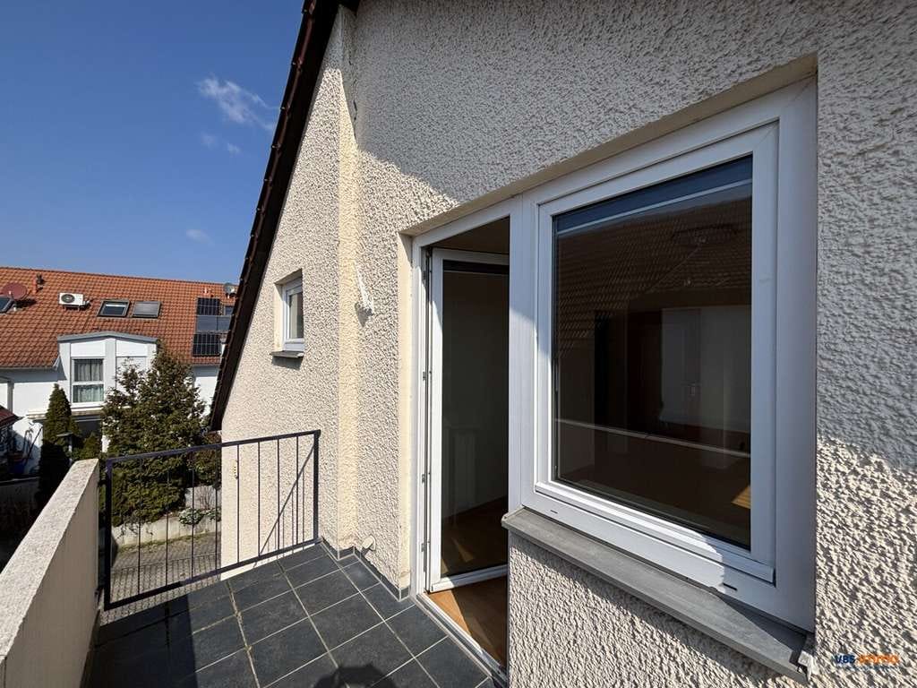 Immobilie in Ostfildern - Charmante DG-Wohnung: Ruhig gelegen mit schönem Blick - Bild 3