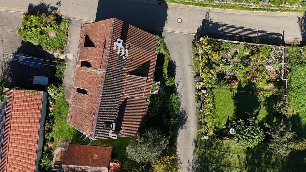 Immobilie in Wolpertshausen - DENKMALGESCHÜTZTES
ZWEIFAMILIENWOHNHAUS 
IN UNTERSCHEFFACH - Bild 3