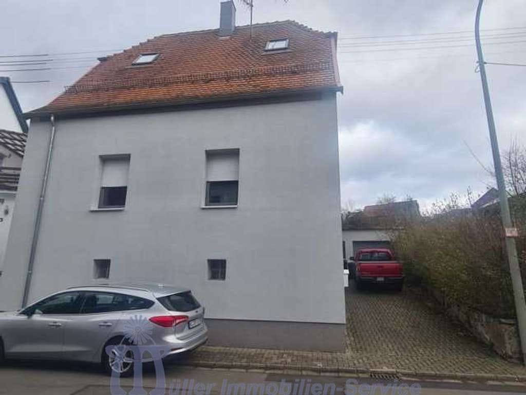 Immobilie in Schönenberg-Kübelberg - Stilvolles gepflegtes und renoviertes Einfamilienhaus Nähe Schönenberg-Kübelberg - Bild 1