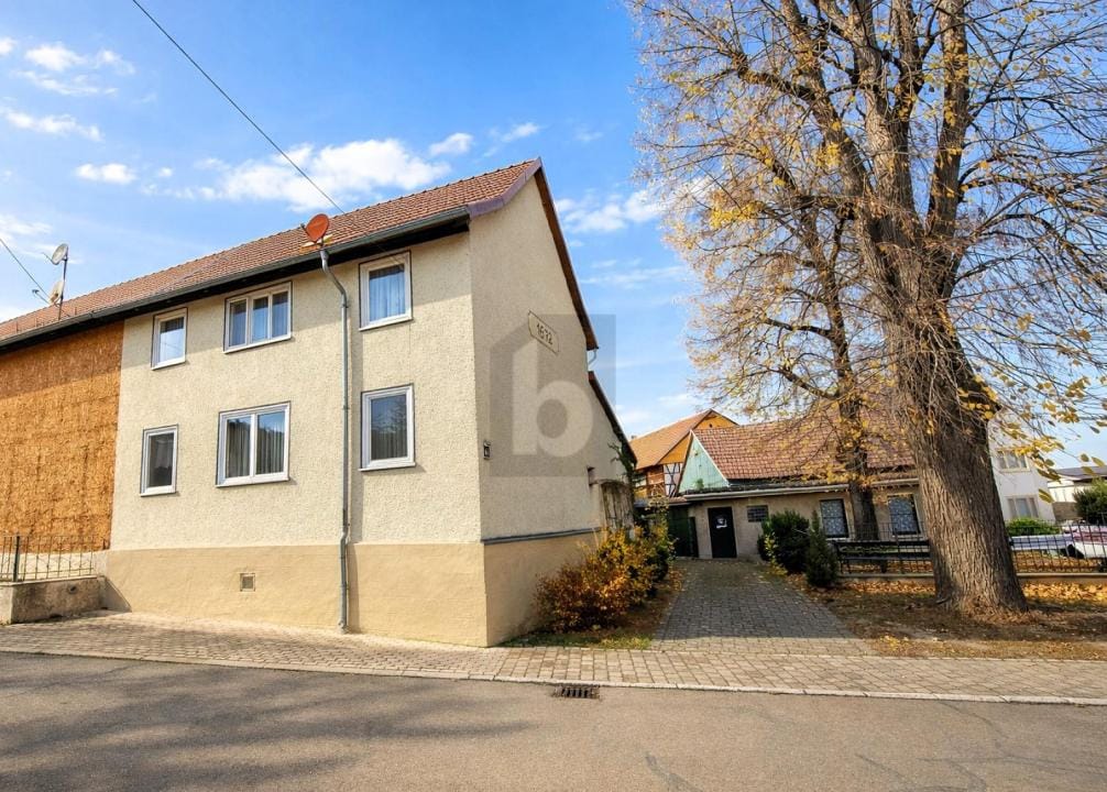 Immobilie in Arnstadt - HISTORISCH VIEL PLATZ MIT GARTEN UND GARAGE - Bild 0