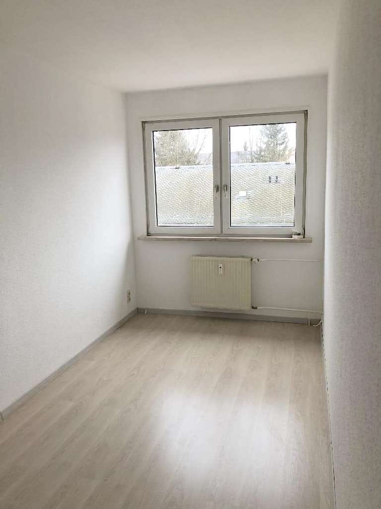 Immobilie in Chemnitz - Helle Dachgeschosswohnung mit Stellplatz in Chemnitz/Reichenbrand - Bild 3