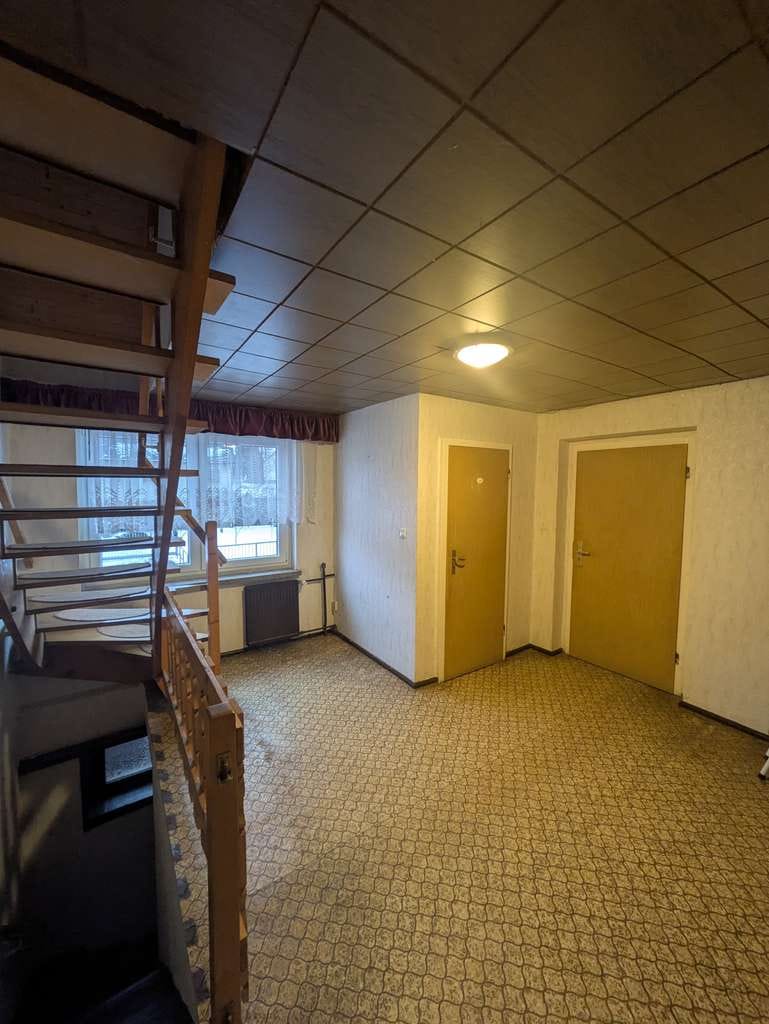 Immobilie in Callenberg - Doppelhaushälfte mit Garage und kleinem Garten in ländlicher Lage von Callenberg - Bild 1