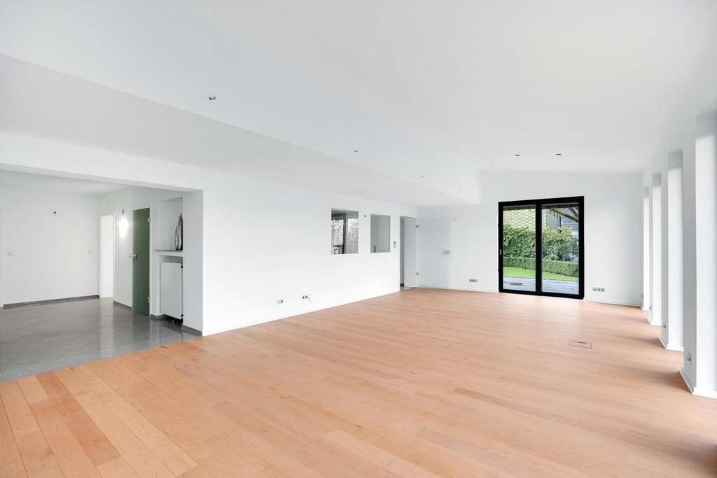 Immobilie in Halver - Großzügiges Einfamilienhaus mit 385 m² Wohnfläche und großem Grundstück in Halver - Bild 3