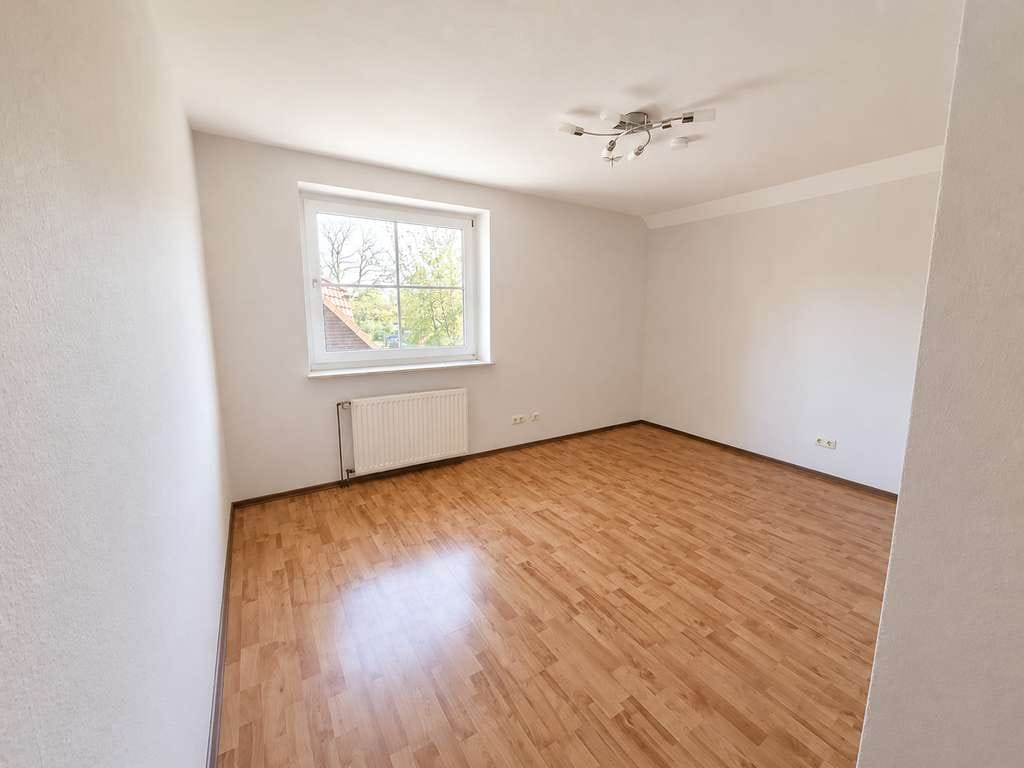 Immobilie in Radbruch - Wohnen & Vermieten clever kombiniert – Zweifamilienhaus mit Potenzial in Radbruch - Bild 3