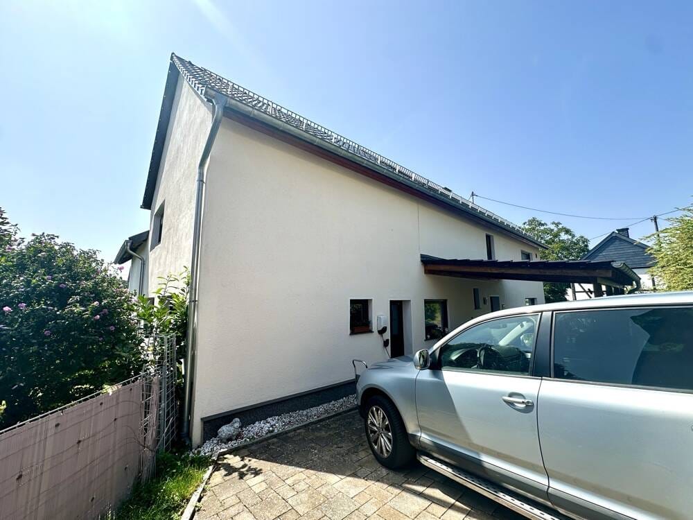 Immobilie in Altenkirchen (Westerwald) - Großes Einfamilienhaus mit Pool, Sauna, Lift und nachhaltiger Energietechnik - Bild 3