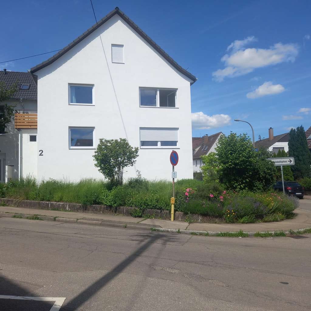 Immobilie in Kusterdingen - Kusterdingen, Moderne 2-Zimmer-Wohnung mit Einbauküche, Tageslichtbad und Terrasse, provisionsfrei - Bild 3
