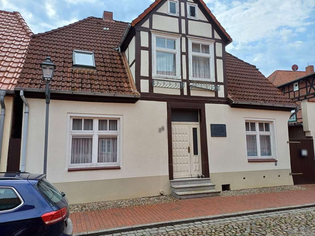 Immobilie in Dömitz - Stadthaus mit Charme und Geschichte sucht neue Bewohner - Bild 0