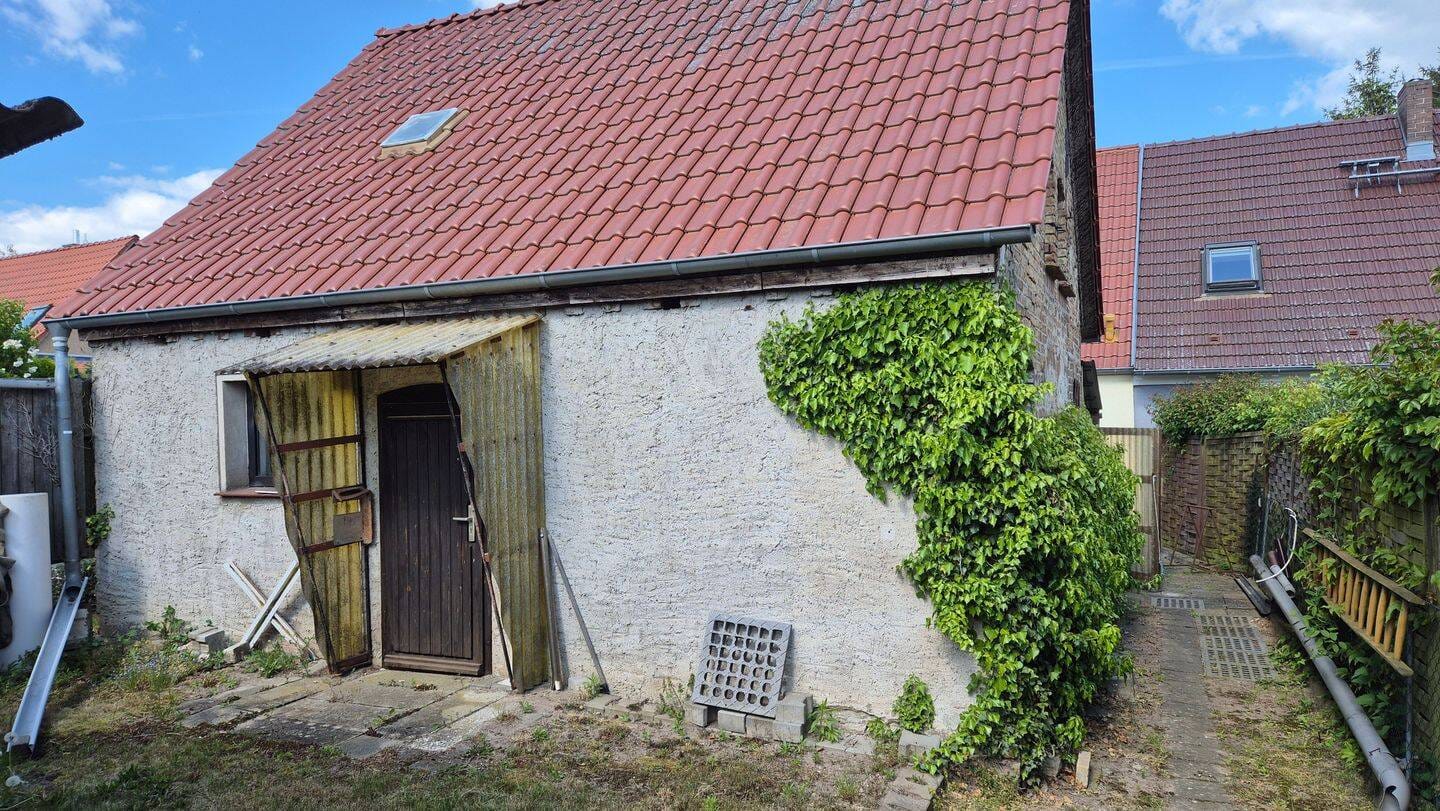 Immobilie in Prenzlau - kleines, ländliches Einfamilienhaus (Doppelhaushälfte) mit Nebengebäuden in 17291 Uckerfelde, OT Falkenwalde - Bild 2
