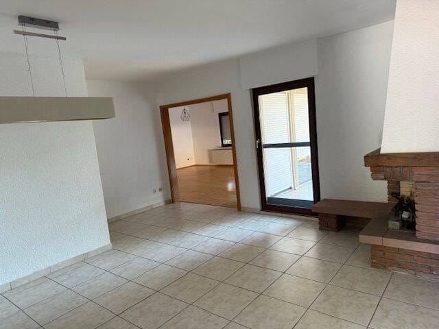 Immobilie in Hochdorf-Assenheim - Wohnen im Herzen der Pfalz! Winkelbungalow mit vielen Möglichkeiten - Bild 3